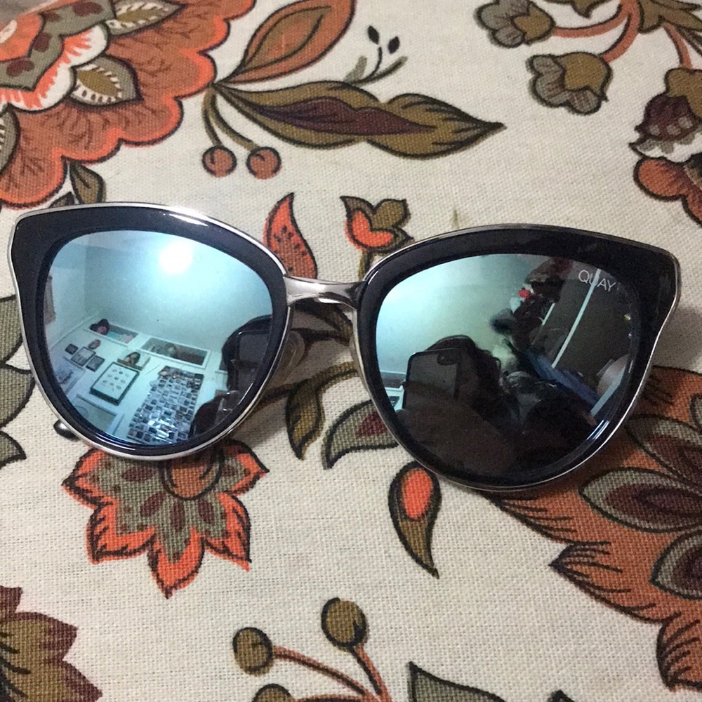 Quay oversized mirror sunglasses